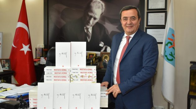 Başkan Batur’dan Öğretmenler günü sürprizi