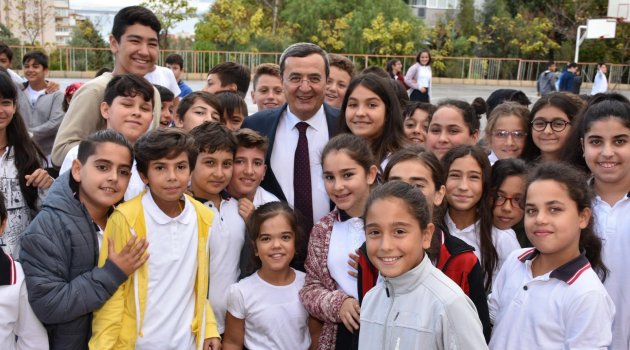 Başkan Batur’dan Okullara yeni öğretim yılı ziyareti