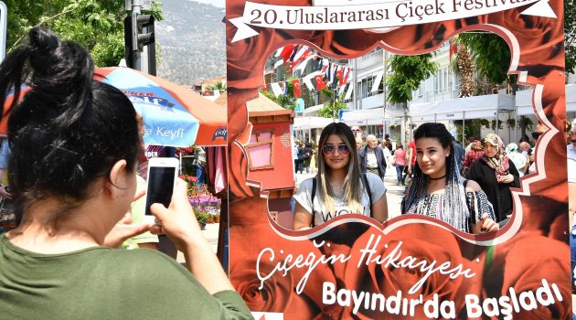 Bayındır'da çiçeğin bayramı var!