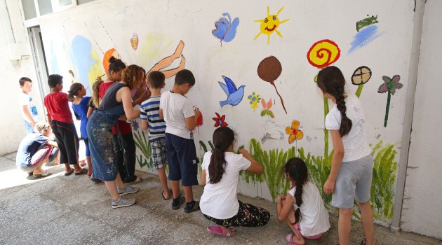 Çocuklar Barış’ı resmetti