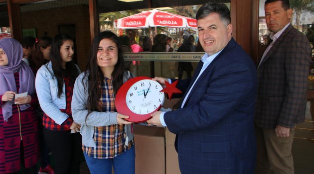   KINIK BELEDİYE BAŞKANI ÖĞRENCİLERLE BULUŞMAYA DEVAM EDİYOR 
