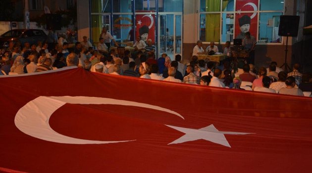 Kiraz’da Demokrasi şehitleri için mevlit okutuldu