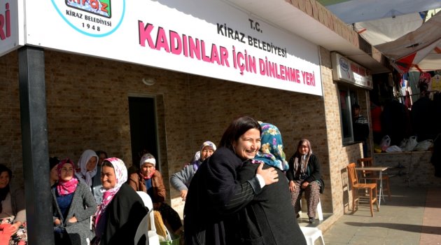 Kiraz’da Kadın Dinlenme Yeri Hizmete Açıldı