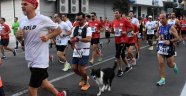 3 bin atlet İzmir’in 100. yılı için koştu
