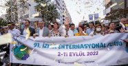 Çifte fuar heyecanı kortejle sokaklara taştı 91. İzmir Enternasyonal Fuarı ve Terra Madre Anadolu ziyarete açıldı