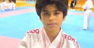 FOÇALI SPORCU İL ŞAMPİYONU 