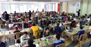 Türkiye’nin genç satrançcıları  Bornova’da buluştu