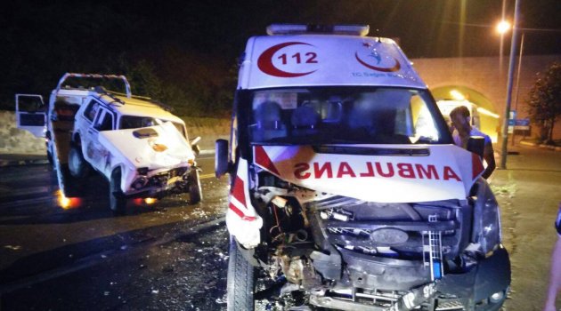 Trabzon’da Ambulans Kazası 
