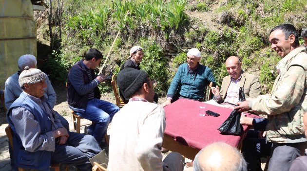 Tunç Soyer En Düşük Oyu Aldığı Kiraz İlçesi Dokuzlar Mahallesini Ziyaret Etti